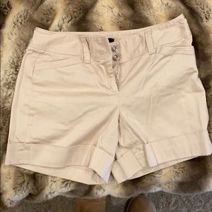 Whit House Black Market Khaki Shorts